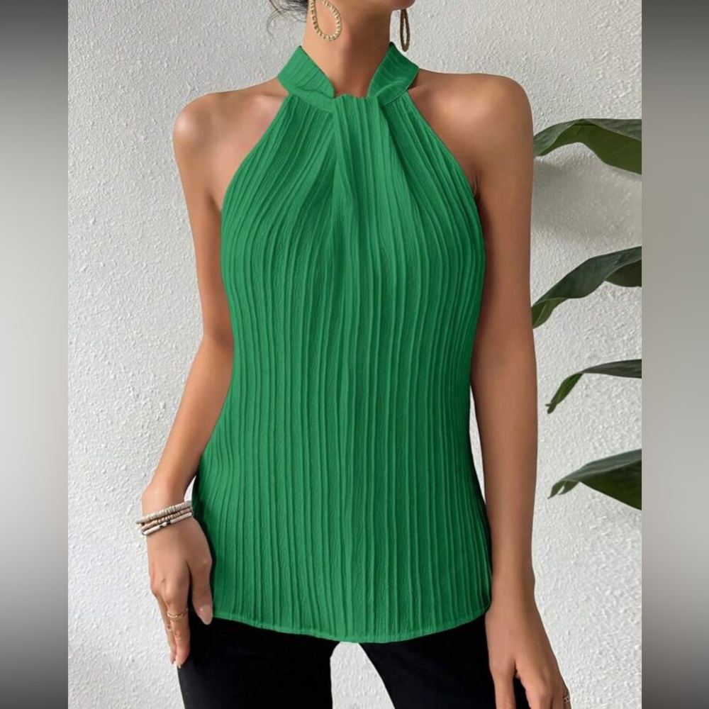 Elegant Green Halter Top - Picture 2 of 7